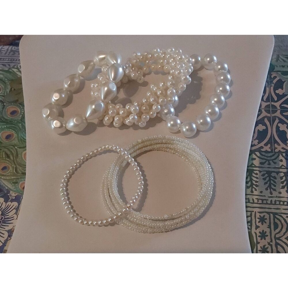 Set of (5) Pretty Simulated Pearl Stretch Bracelets~Mix & Match~kn